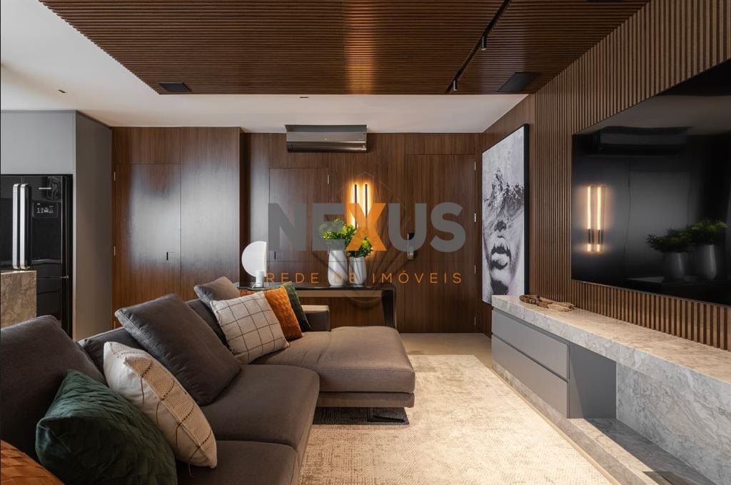 Apartamento com 3 Suítes à venda, 131 m2 por R  2.499.000 - Bo...