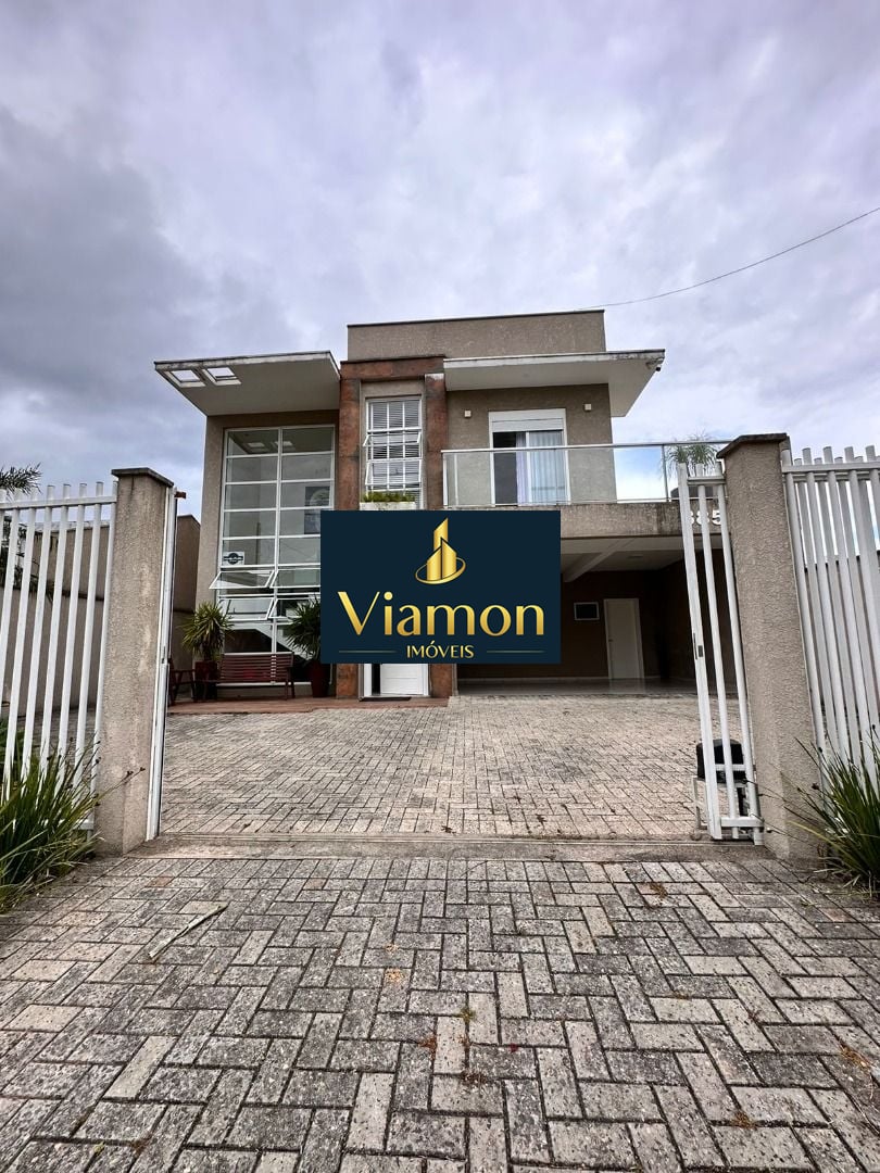 Sobrado com 3 Suítes à venda, 230 m2 por R  2.499.000 - Brejat...