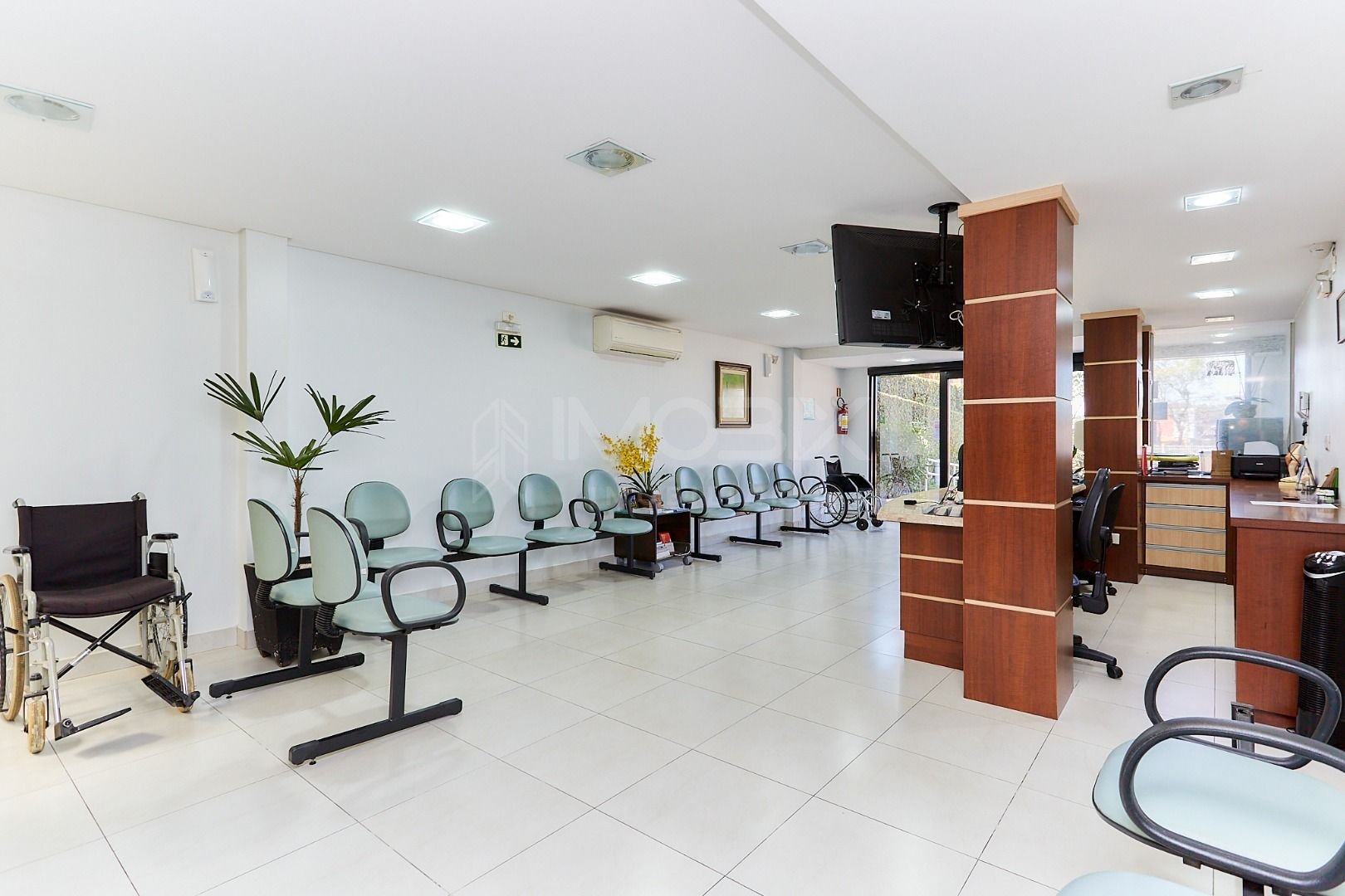Prédio à venda, 600 m2 por R  4.999.000,00 - São Braz - Curiti...