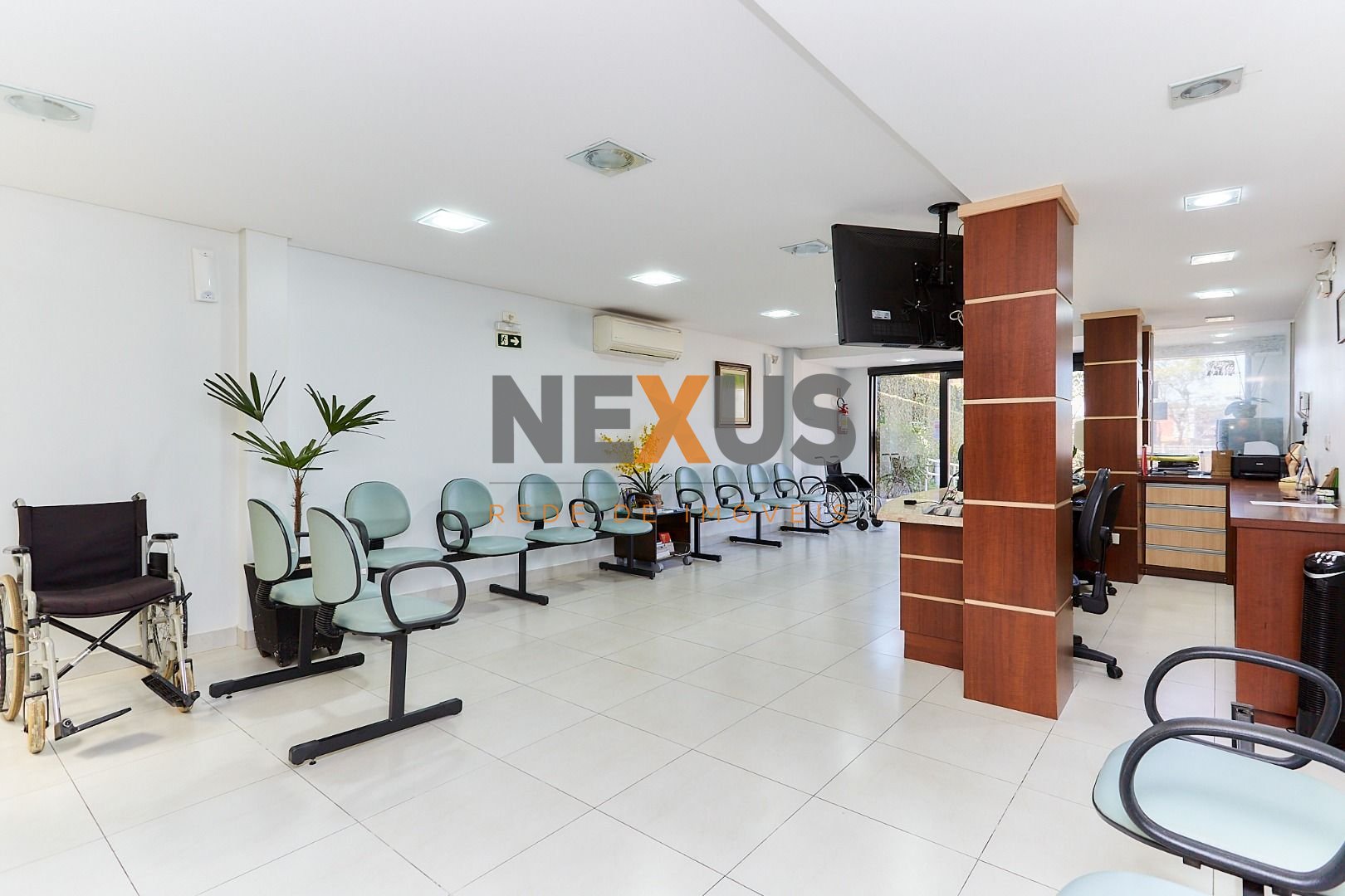 Prédio à venda, 600 m2 por R  4.999.000,00 - São Braz - Curiti...
