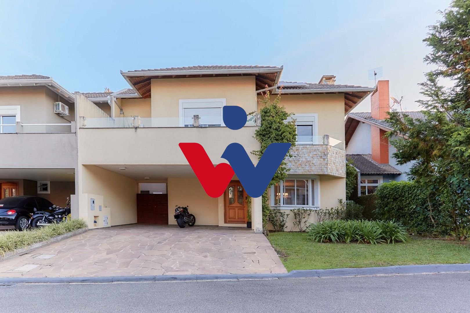 Casa com 4 dormitórios à venda, 266,24 m2, Butiatuvinha, CURIT...