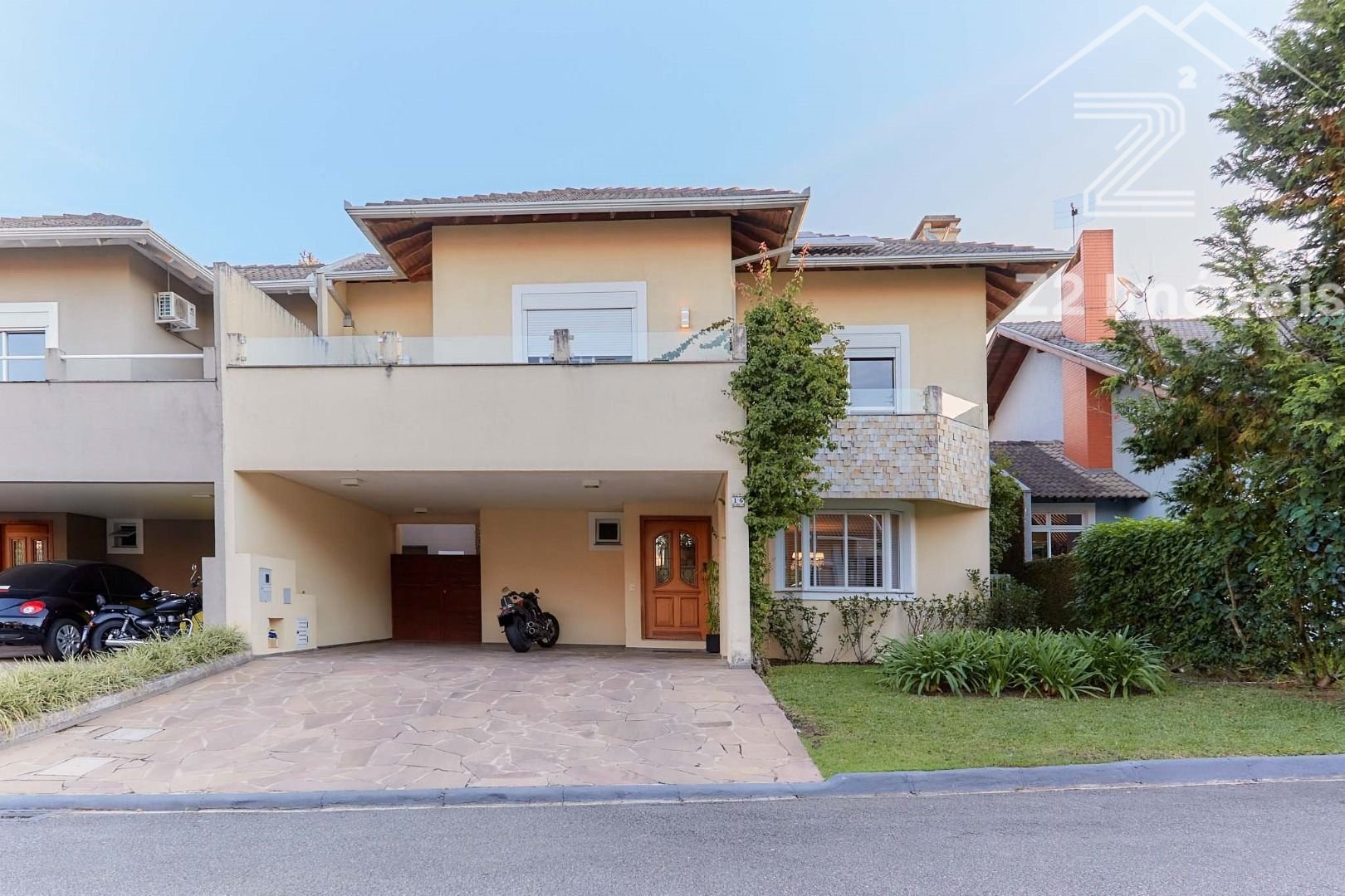 Casa com 4 dormitórios à venda, 266,24 m2, Butiatuvinha, CURIT...