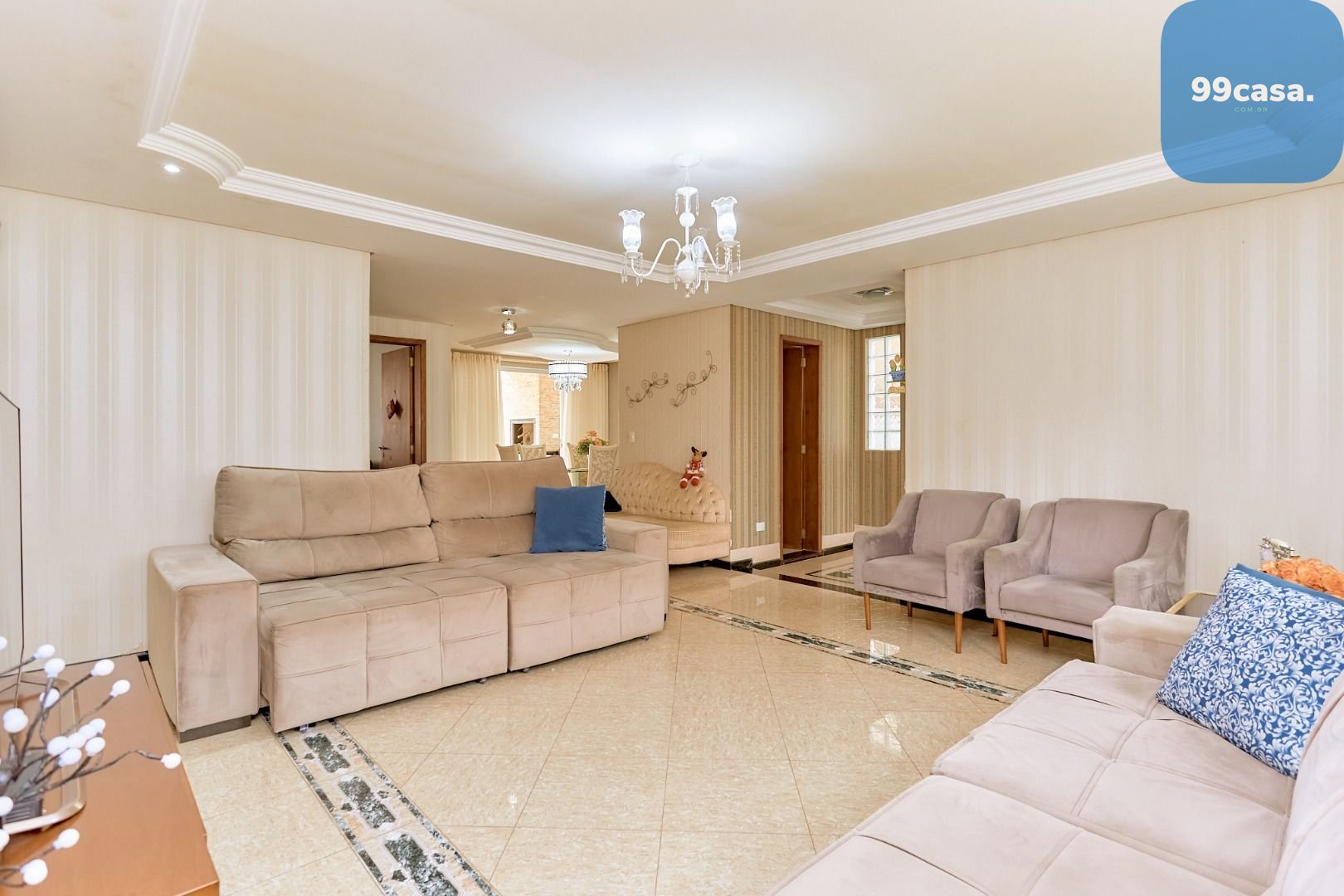 Casa com 3 quartos à venda, 229 m2 por R  1.690.000 - Portão -...
