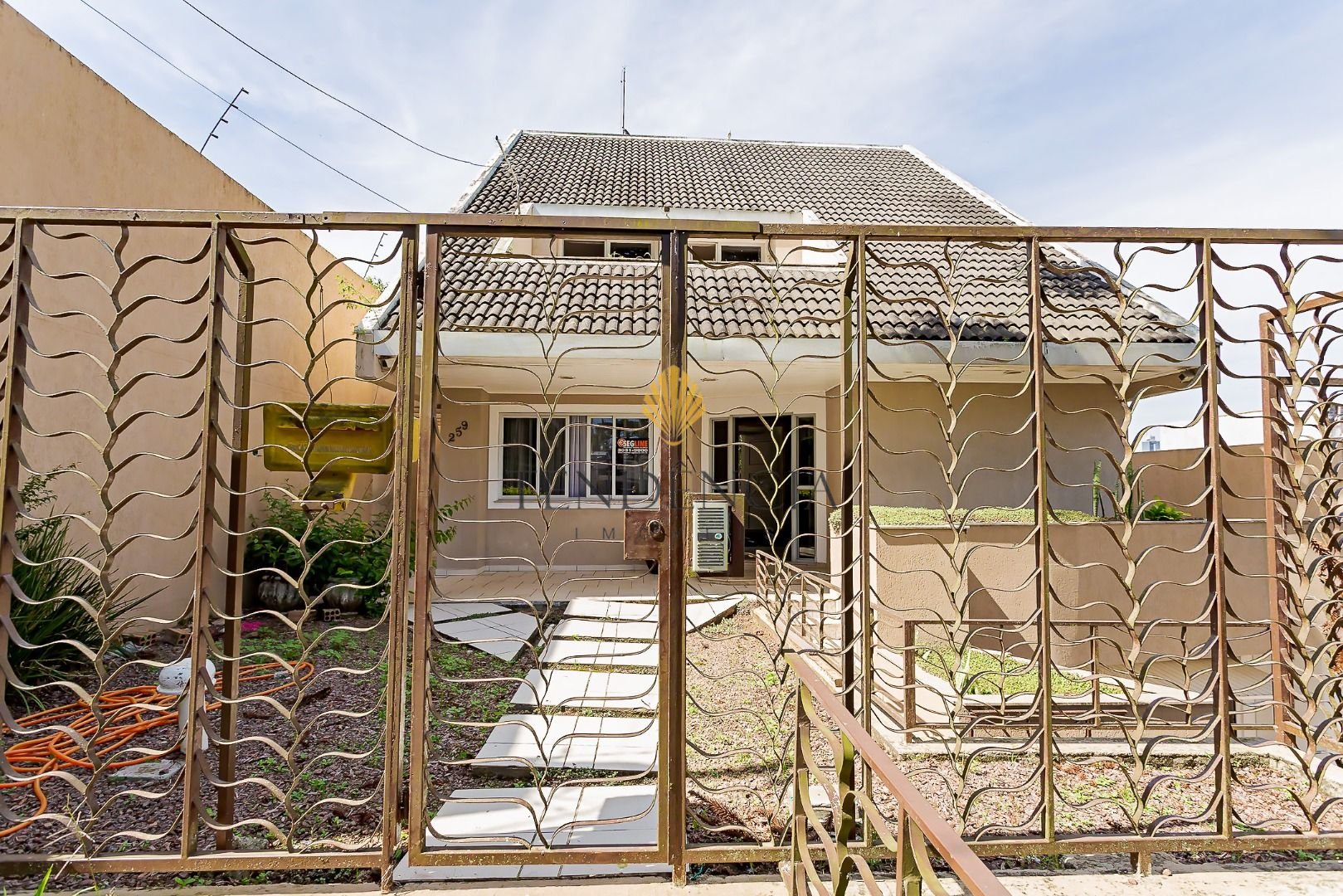 Casa com 4 quartos à venda, 567 m2 por R  2.699.000 - Bigorril...