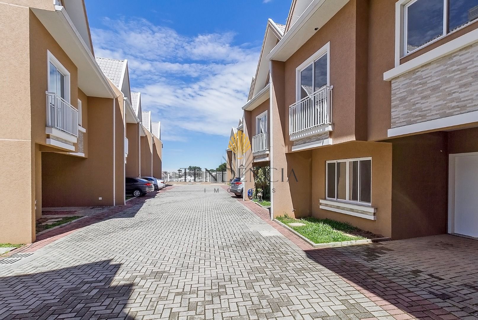 Sobrado com 3 dormitórios à venda, 142.78 m2, SÃO BRAZ, CURITI...