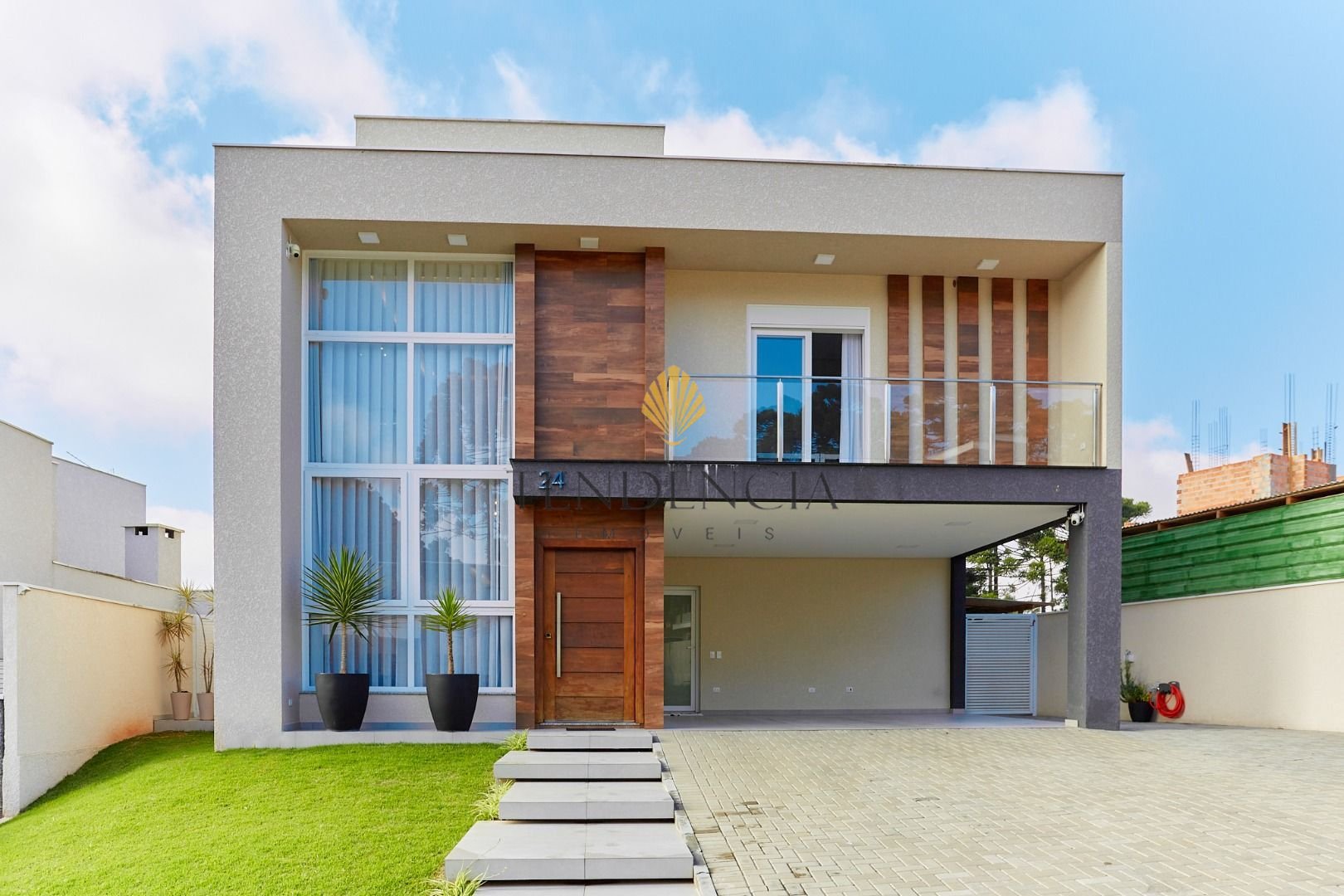 Casa com 3 Suítes à venda, 282 m2, CAMPO LARGO - PR