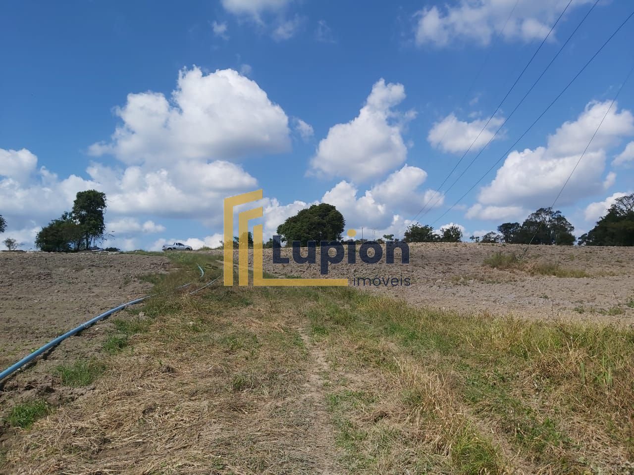 Chácara com 4 quartos à venda, 63.708 m2 por R  1.498.000 - Co...