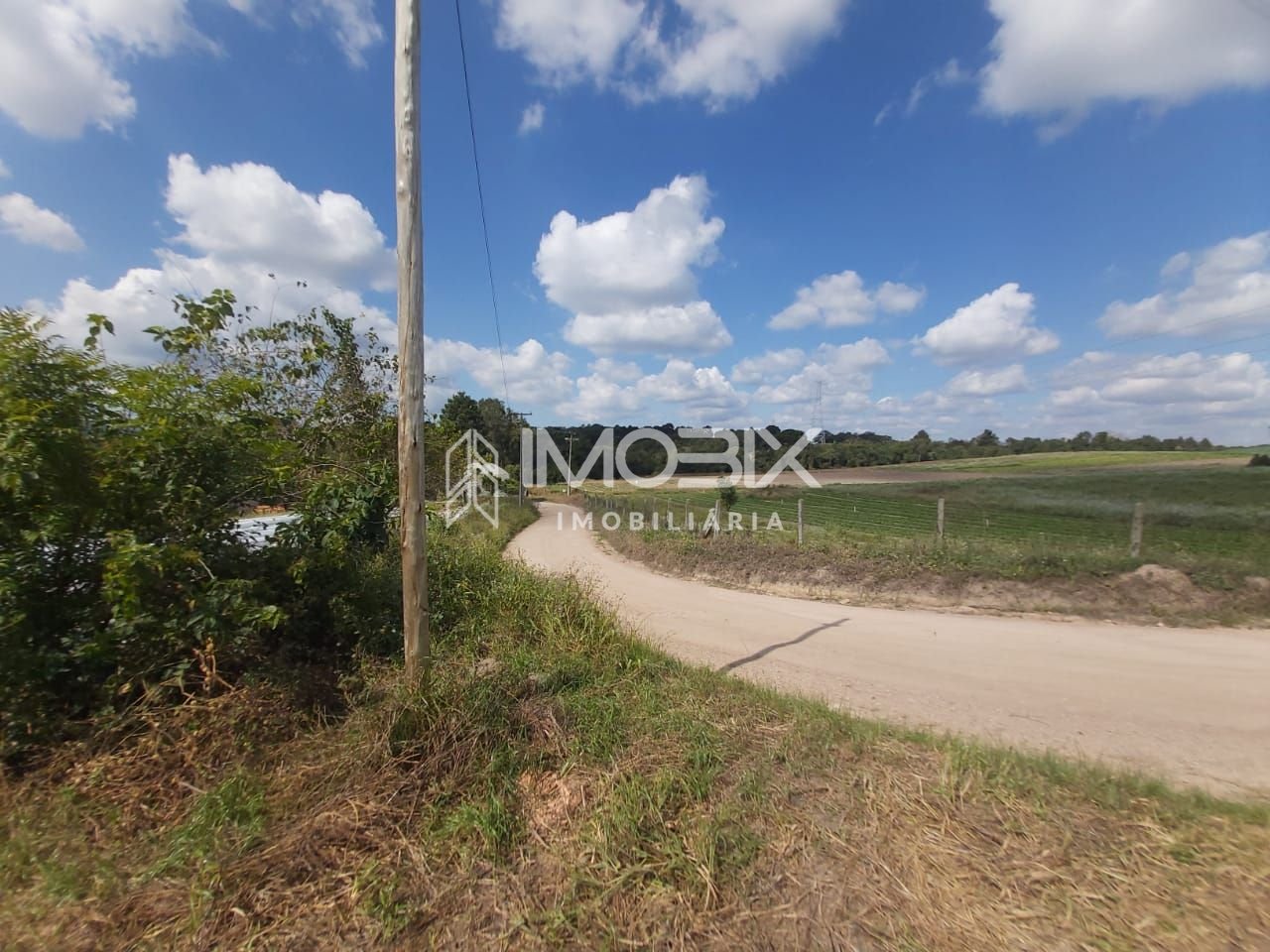 Chácara com 4 quartos à venda, 63.708 m2 por R  1.498.000 - Co...
