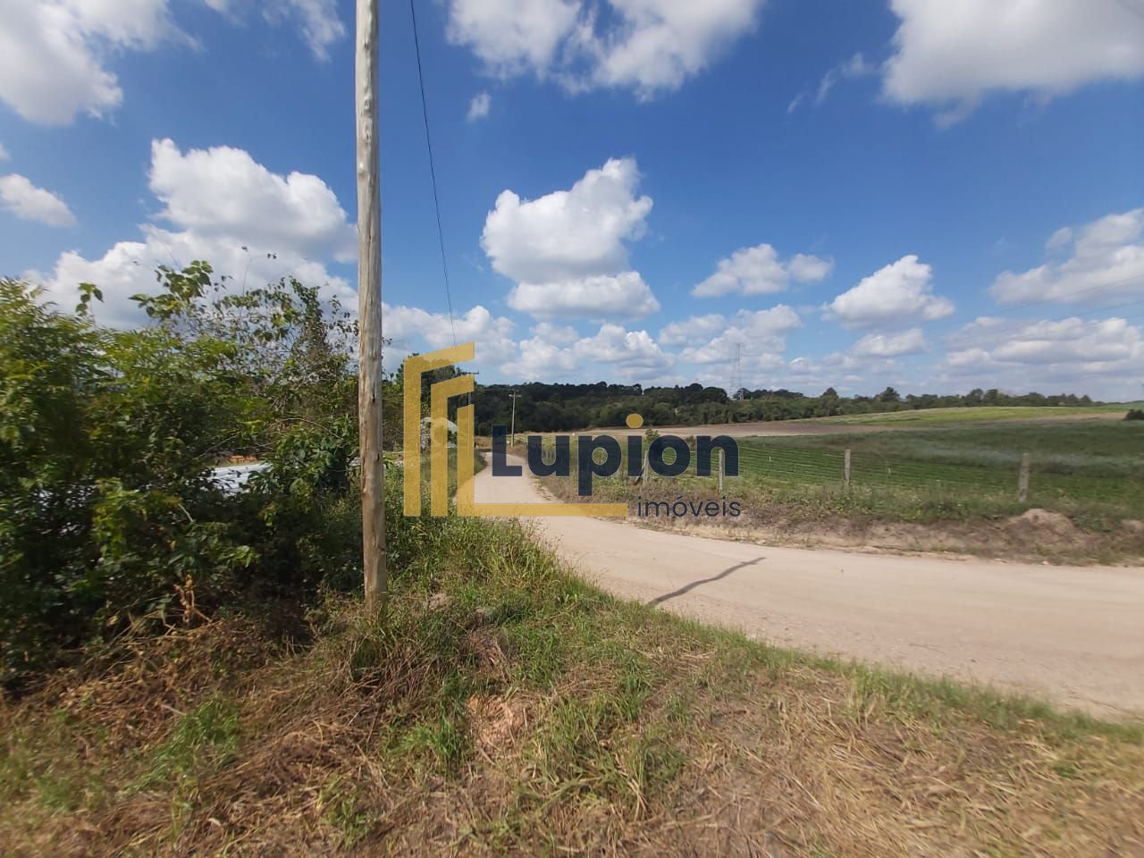 Chácara com 4 quartos à venda, 63.708 m2 por R  1.498.000 - Co...