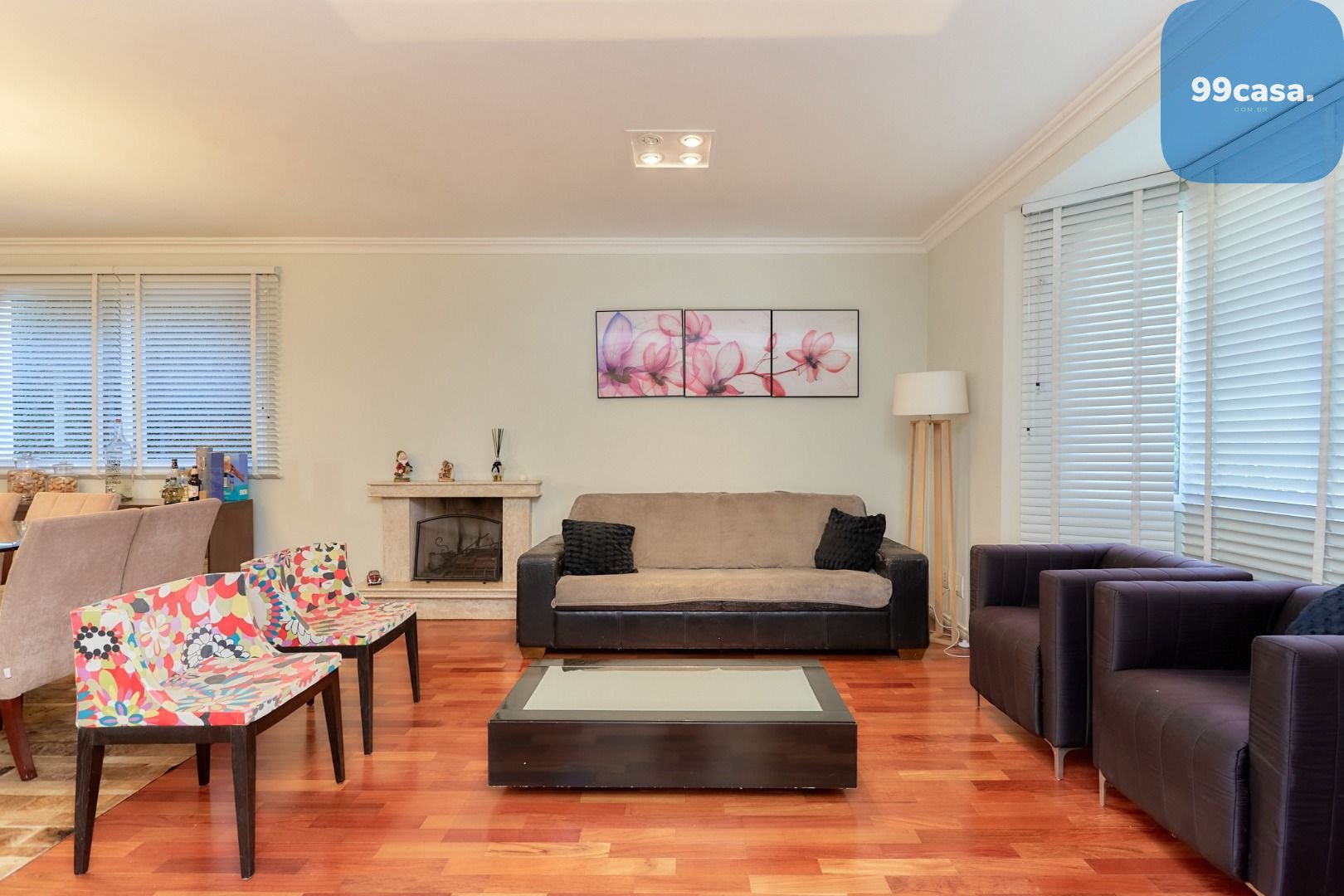 Casa com 4 dormitórios à venda, 266,24 m2, Butiatuvinha, CURIT...