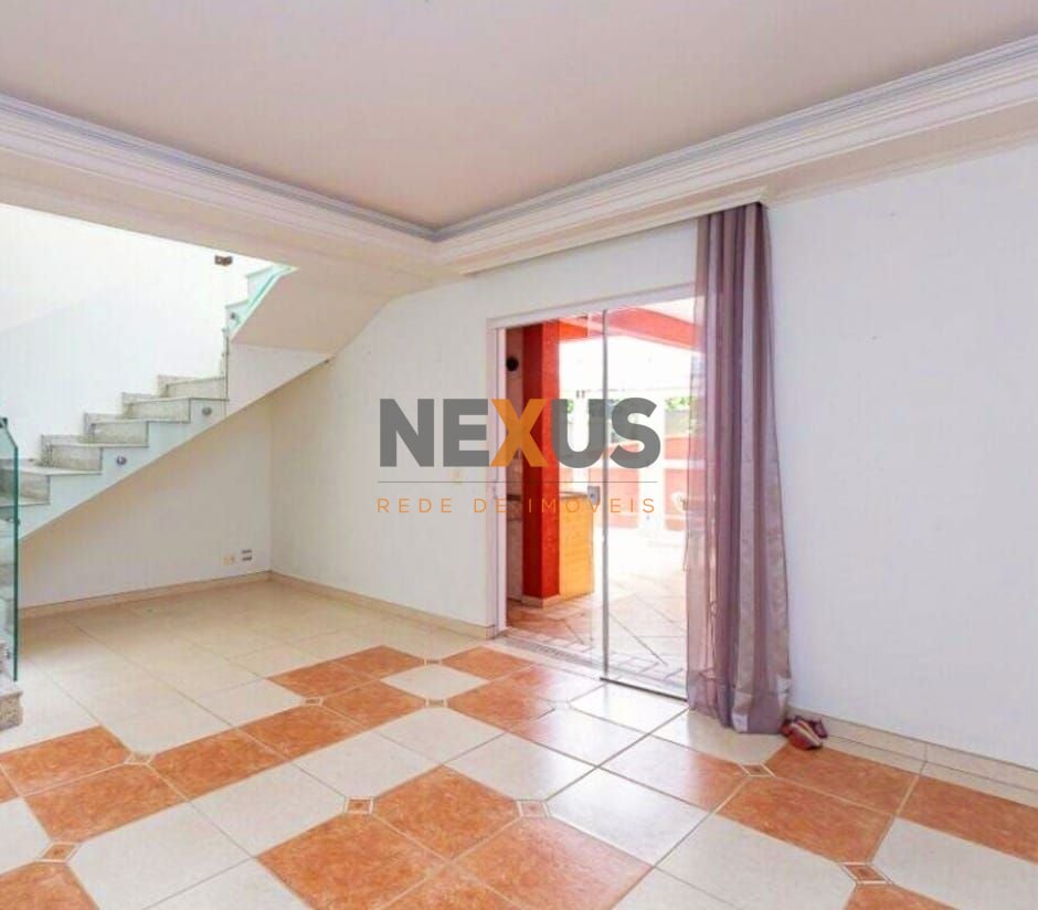 Casa com 3 quartos à venda, 452 m2, JARDIM AMÉLIA, PINHAIS - PR