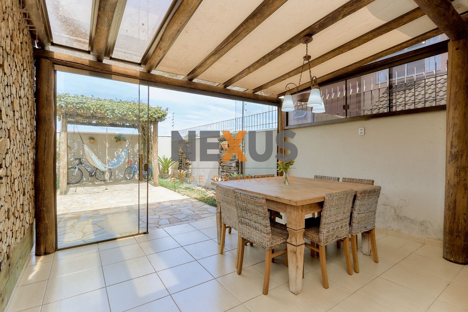 Sobrado com 4 quartos à venda, 230 m2, SÃO BRAZ, CURITIBA - PR