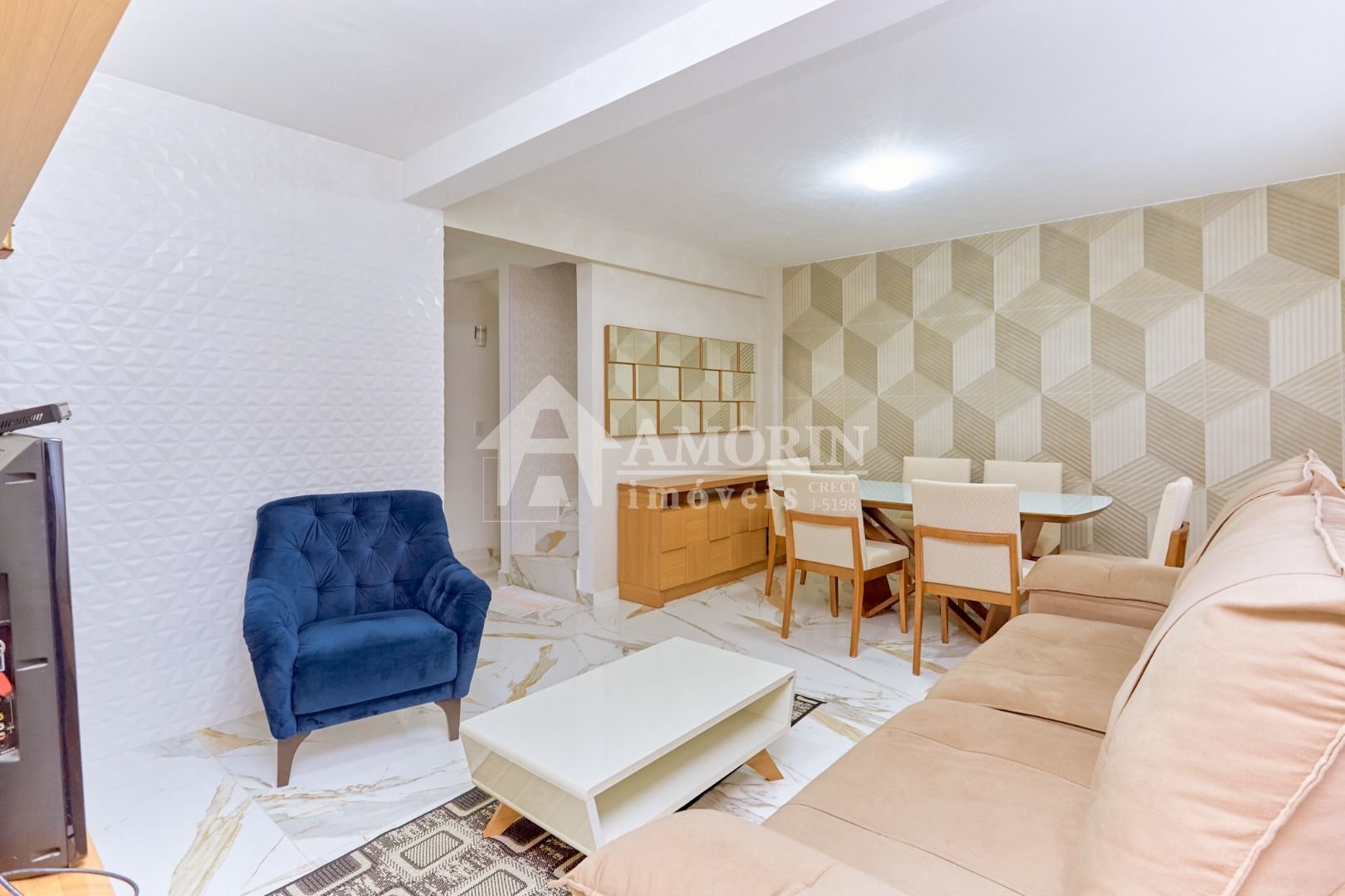 Sobrado com 4 quartos à venda, 162 m2,  Xaxim - Curitiba PR