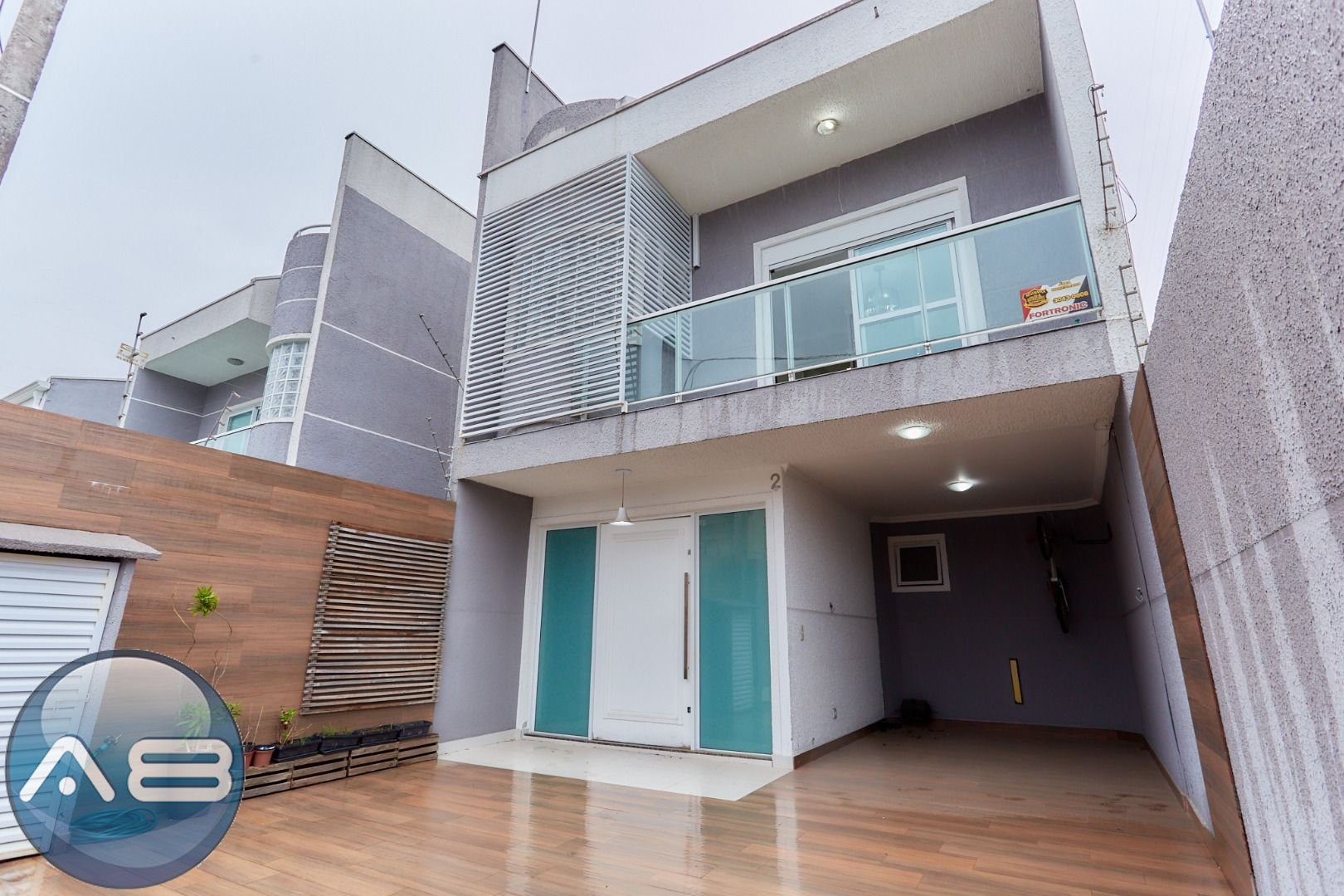 Sobrado com 3 dormitórios à venda, 160 m2 por R  679.000,00 - ...