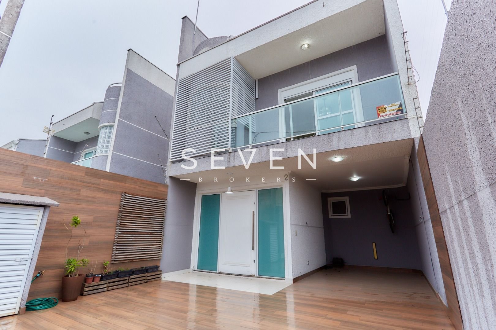 Sobrado com 3 dormitórios à venda, 160 m2 por R  679.000,00 - ...