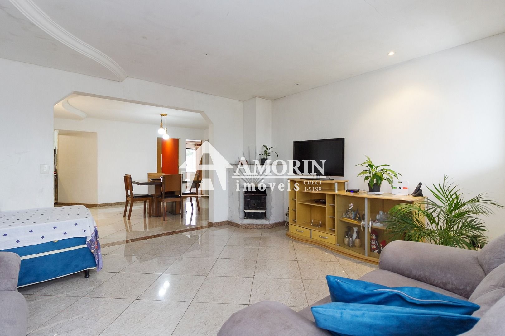 Sobrado com 4 quartos à venda, 655 m2 por R  979.000 - Pinheir...