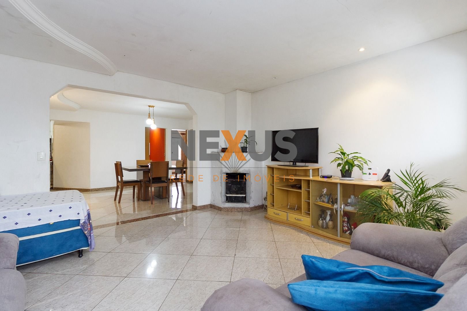 Sobrado com 4 quartos à venda, 655 m2 por R  979.000 - Pinheir...