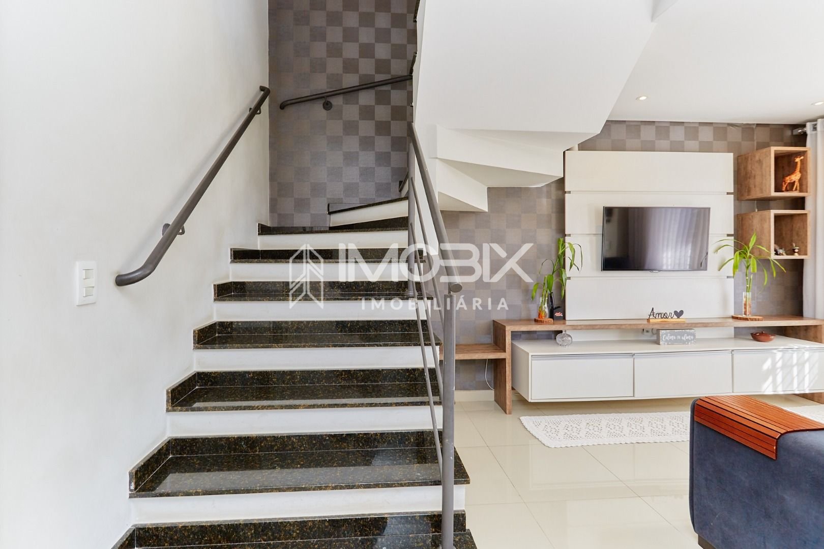 Sobrado com 3 quartos à venda, 89 m2 por R  649.000 - Boqueirã...