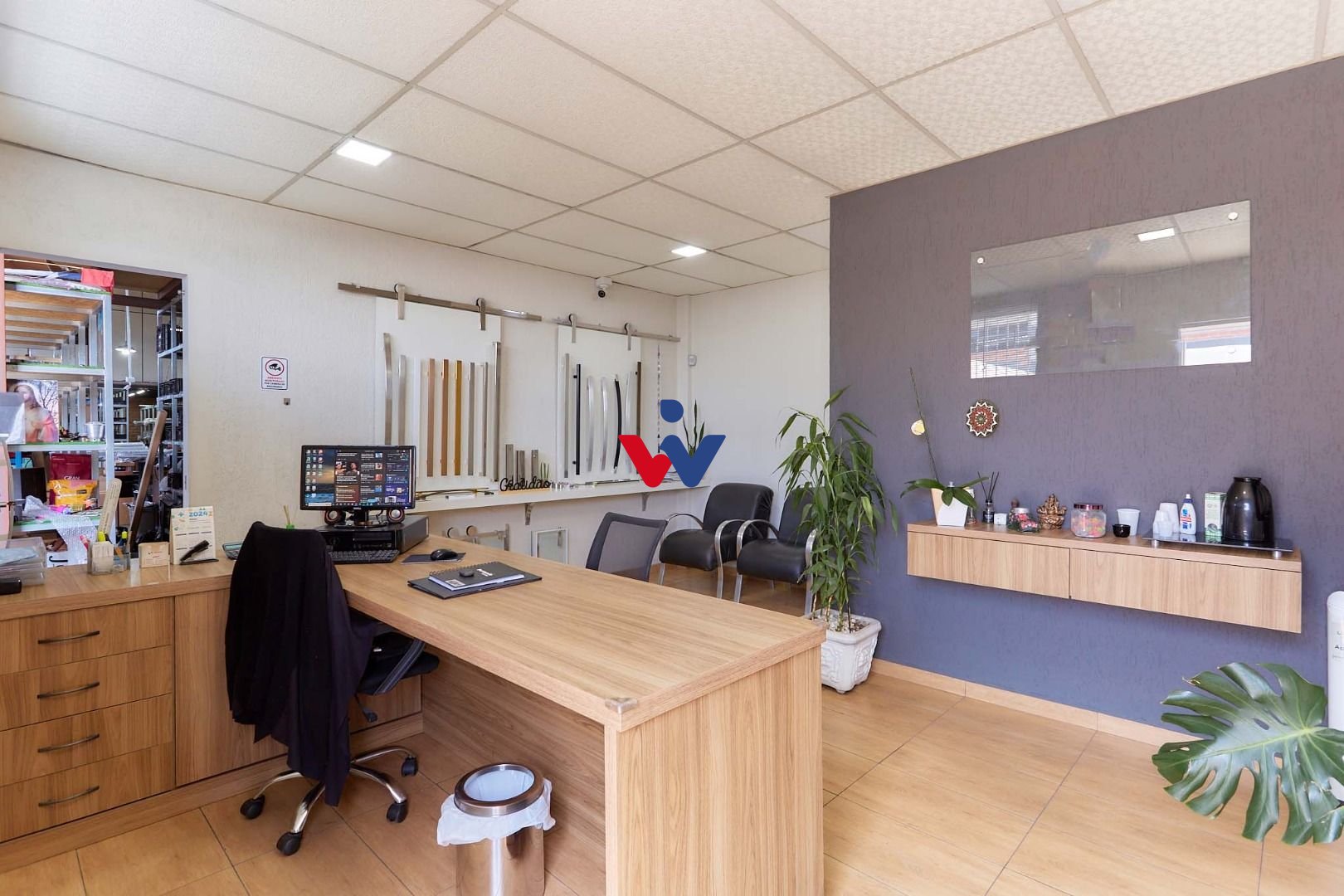 Barracão à venda, 500 m2 por R  1.780.000,00 - Uberaba - Curit...