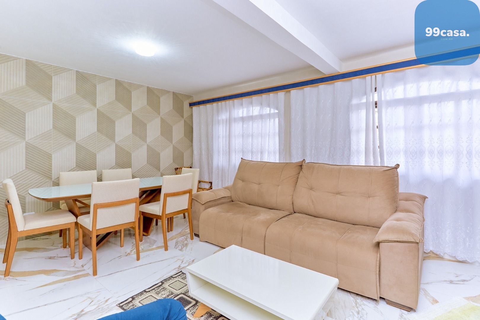 Sobrado com 4 quartos à venda, 162 m2 por R  649.000 - Xaxim -...