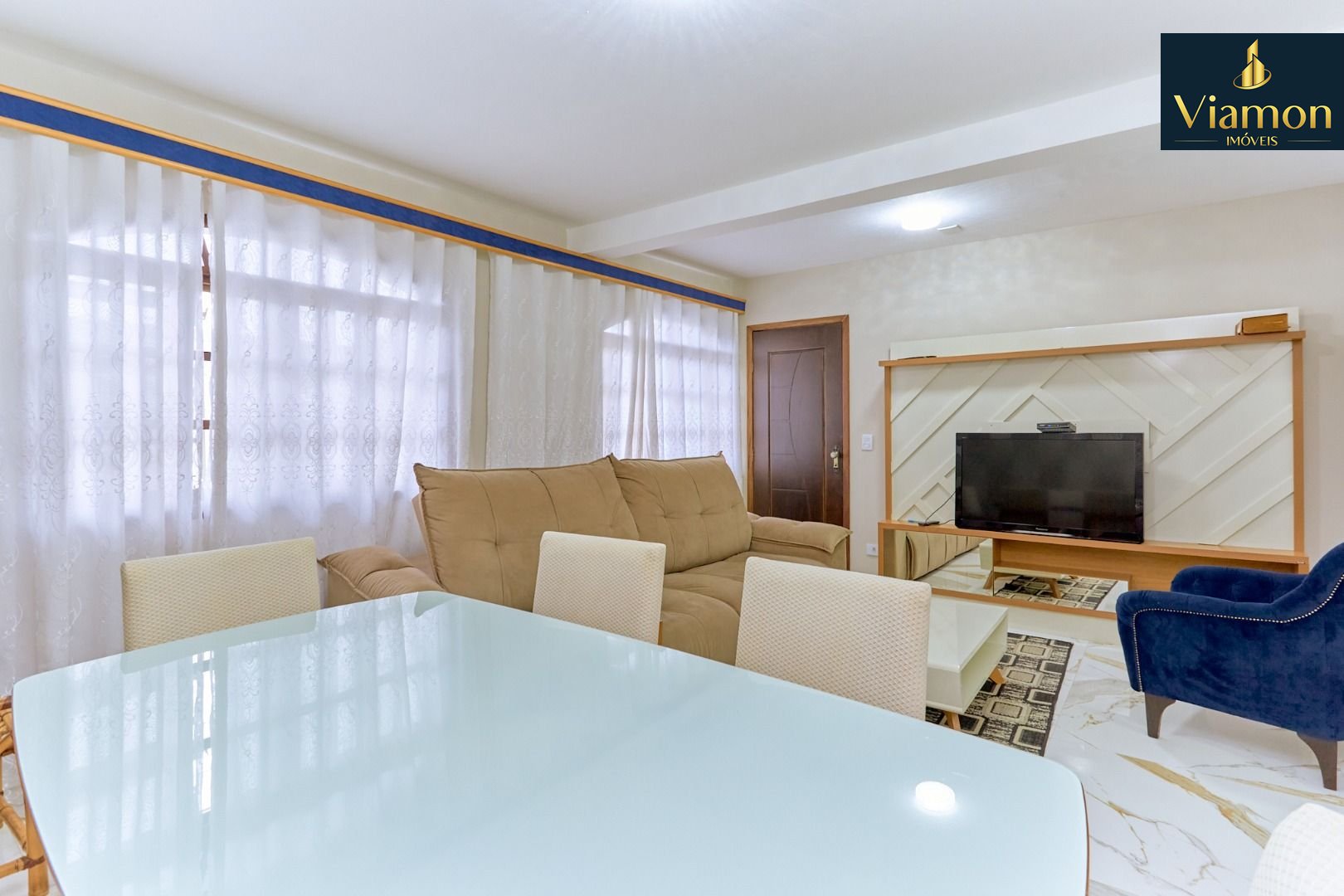Sobrado com 4 quartos à venda, 162 m2 por R  649.000 - Xaxim -...