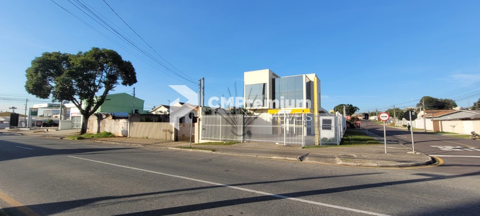 Terreno à venda, 440 m2 por R  999.000 - Xaxim - Curitiba PR