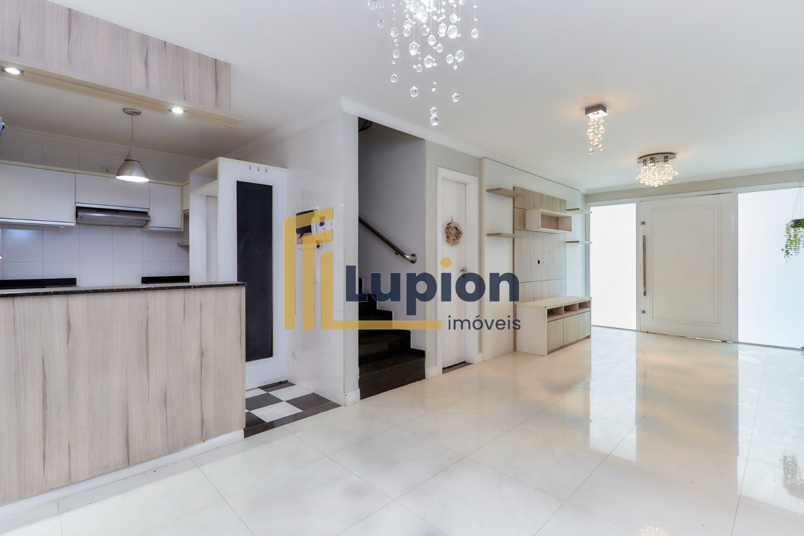 Sobrado com 3 dormitórios à venda, 160 m2 por R  679.000,00 - ...