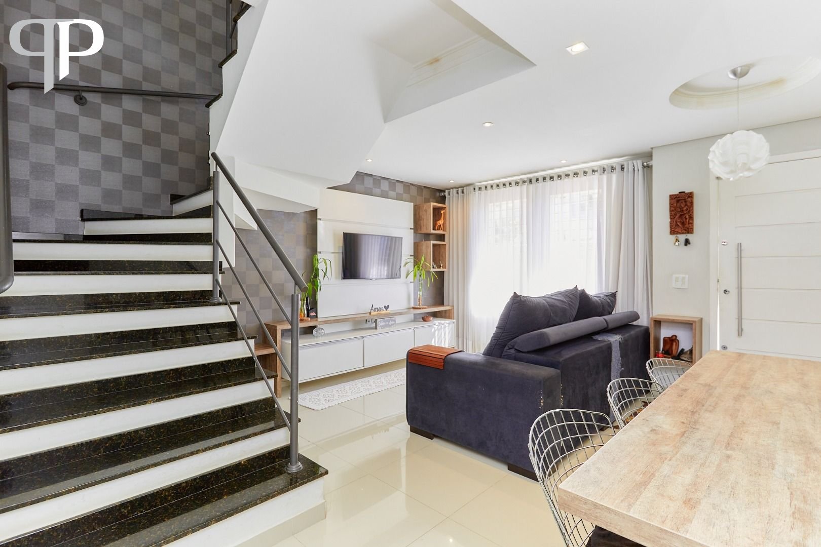 Sobrado com 3 quartos à venda, 89 m2 por R  649.000 - Boqueirã...