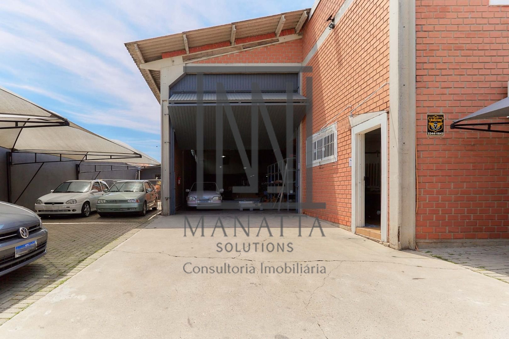 Barracão à venda, 500 m2 por R  1.780.000,00 - Uberaba - Curit...