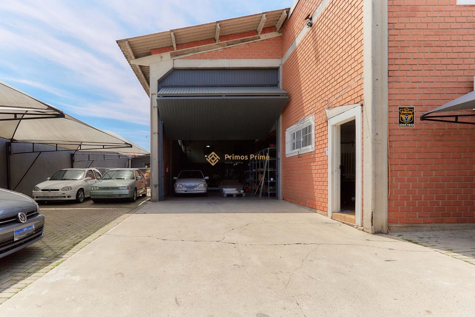 Barrac?o ? venda, 500 m2 por R  1.780.000,00 - Uberaba - Curit...