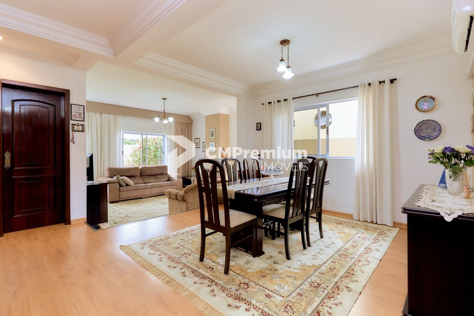 Casa com 3 dormitórios à venda, 370 m2 por R  1.449.000,00 - P...