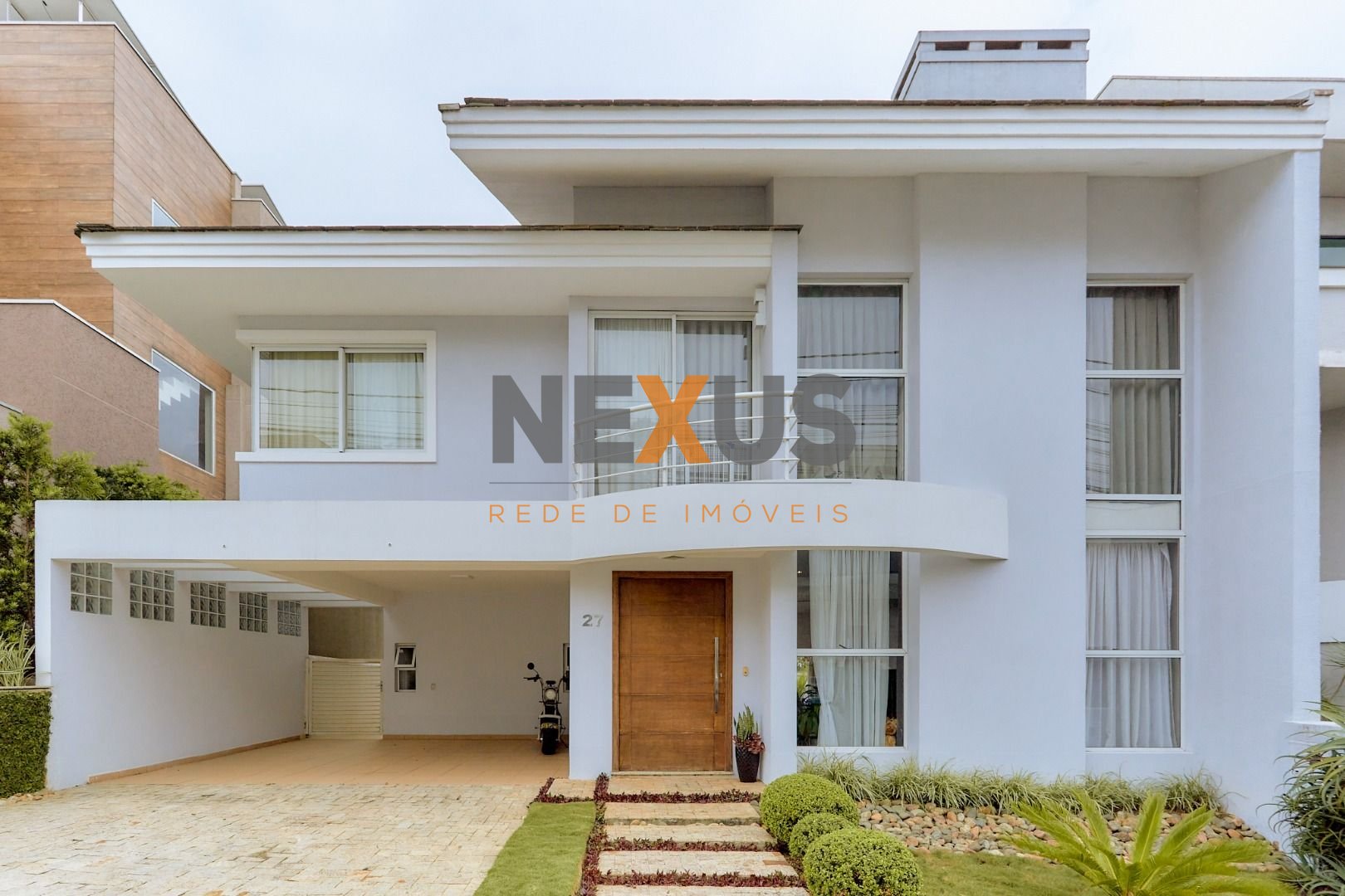 Casa com 3 quartos à venda, 253 m2,  Campo Comprido - Curitiba PR