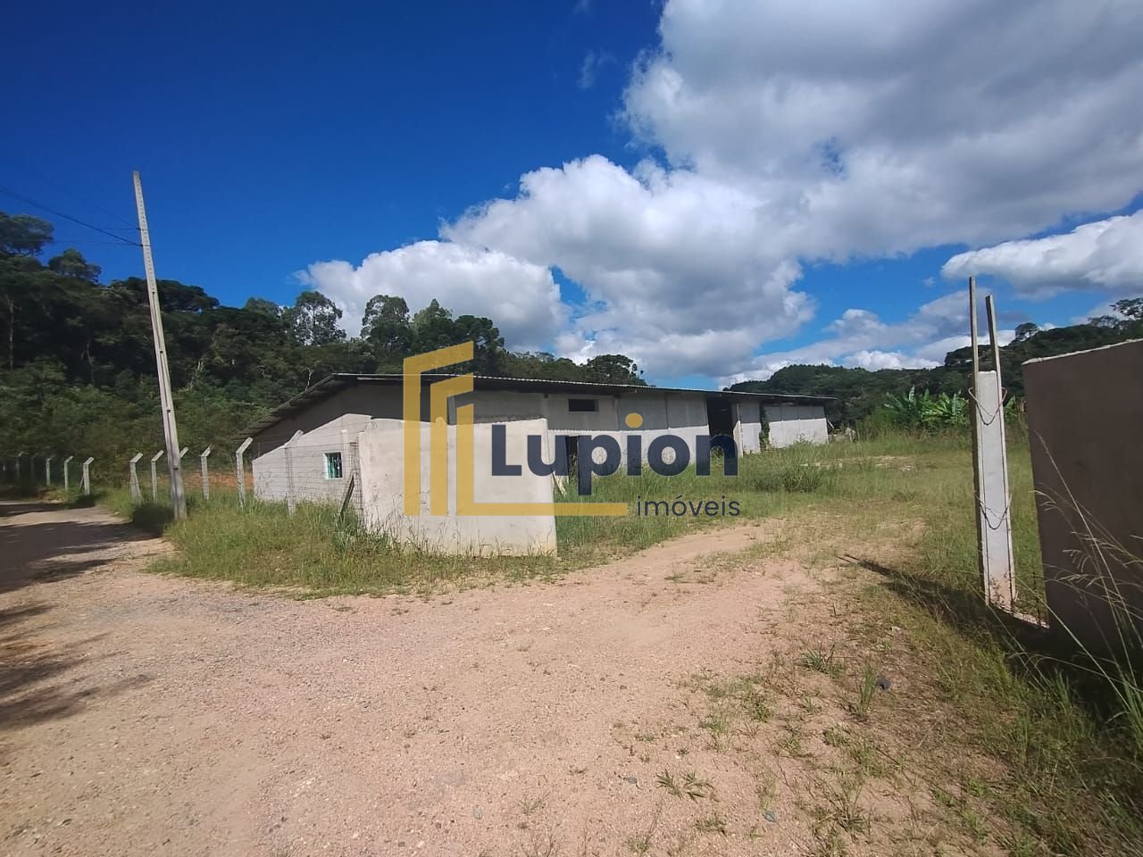 Terreno à venda, 28.652 m2 por R  4.599.000,00 - Centro - Tiju...