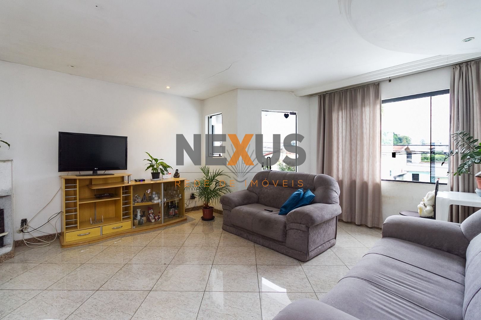 Sobrado com 4 quartos à venda, 655 m2 por R  979.000 - Pinheir...