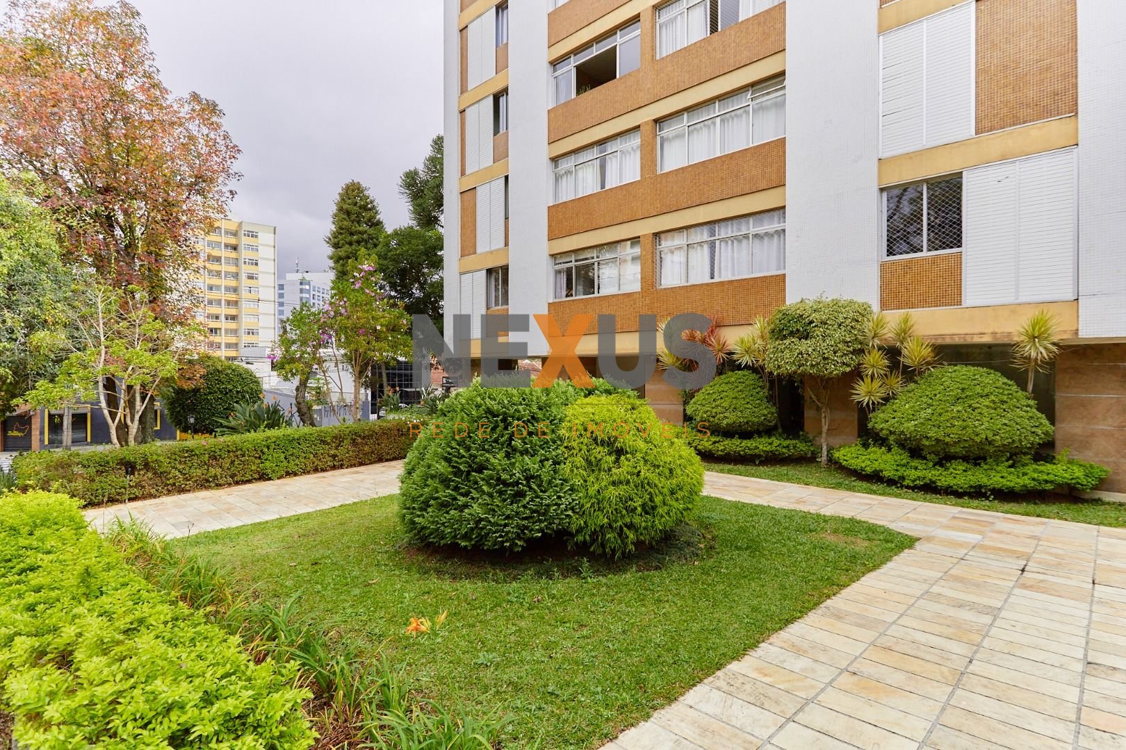 Apartamento com 4 quartos à venda, 241,30 m2, Centro Cívico - ...