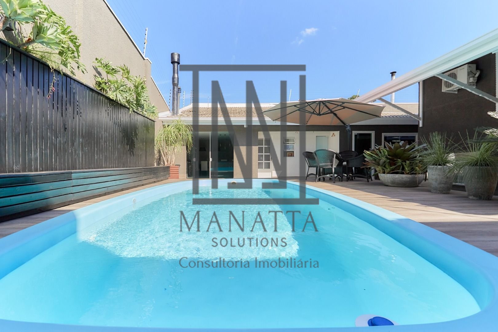 Casa com 5 quartos à venda, 480 m2 por R  2.899.000 - Boqueirã...