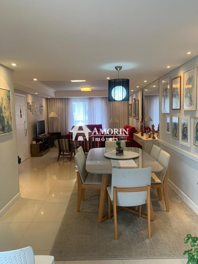 Sobrado com 3 dormitórios à venda, 208 m  por R  950.000,00 - ...