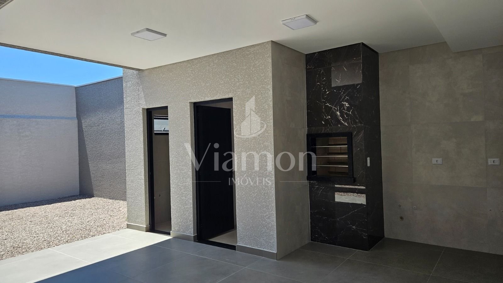 Sobrado 3 dormitórios, 01 suíte, à venda, 190m  por R  998.000...