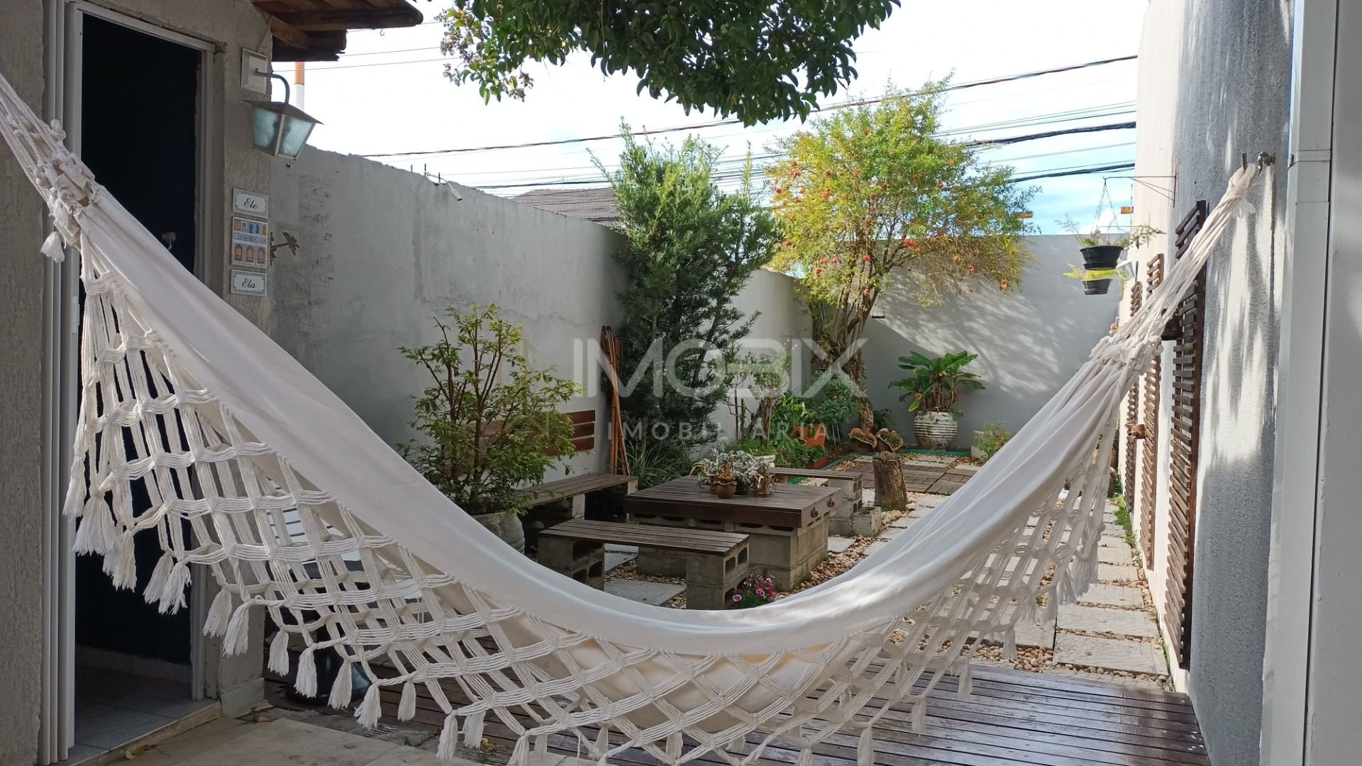 Casa com 3 dormitórios à venda, 149 m² por R$ 860.000,00 - Atu...