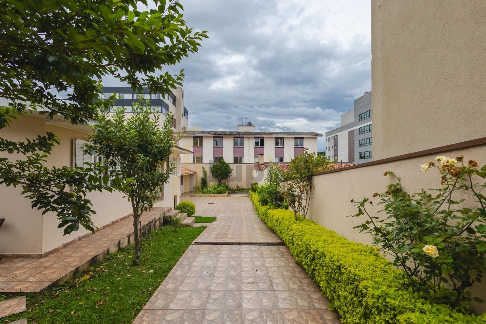 Casa com 3 dormitórios à venda, 300 m  por R  1.200.000,00 - G...