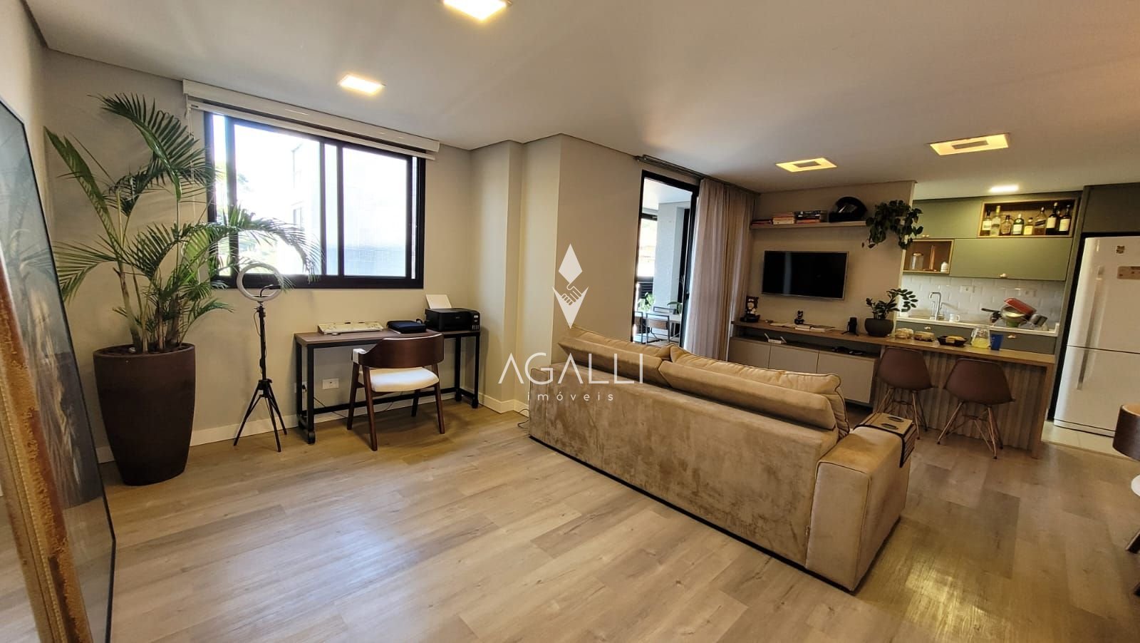 Apartamento com 2 dormitórios à venda, 72 m  por R  663.000,00...