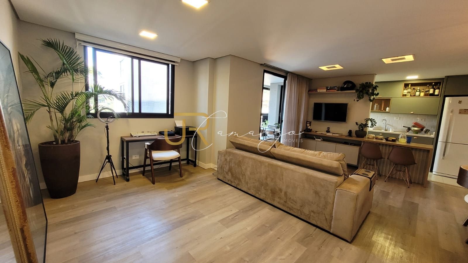 Apartamento com 2 dormitórios à venda, 72 m  por R  663.000,00...