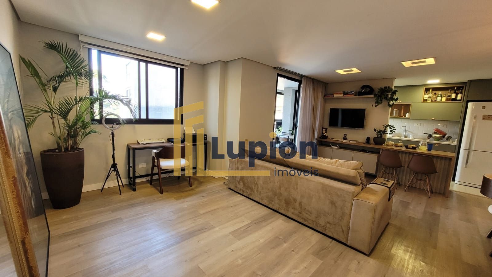 Apartamento com 2 dormitórios à venda, 72 m  por R  663.000,00...
