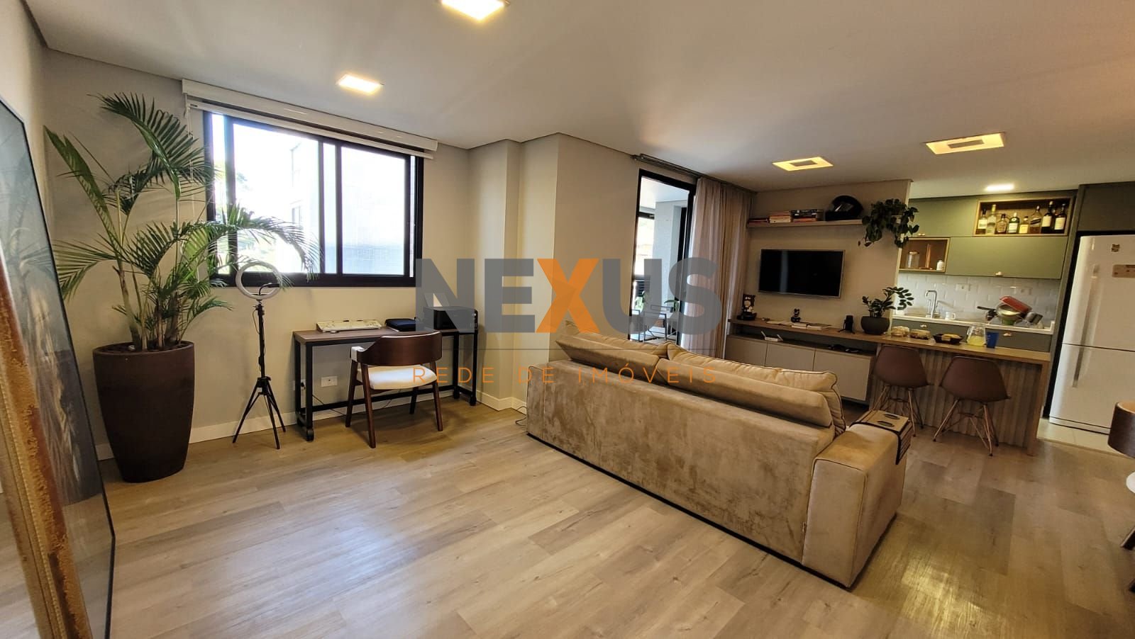 Apartamento com 2 dormitórios à venda, 72 m  por R  663.000,00...