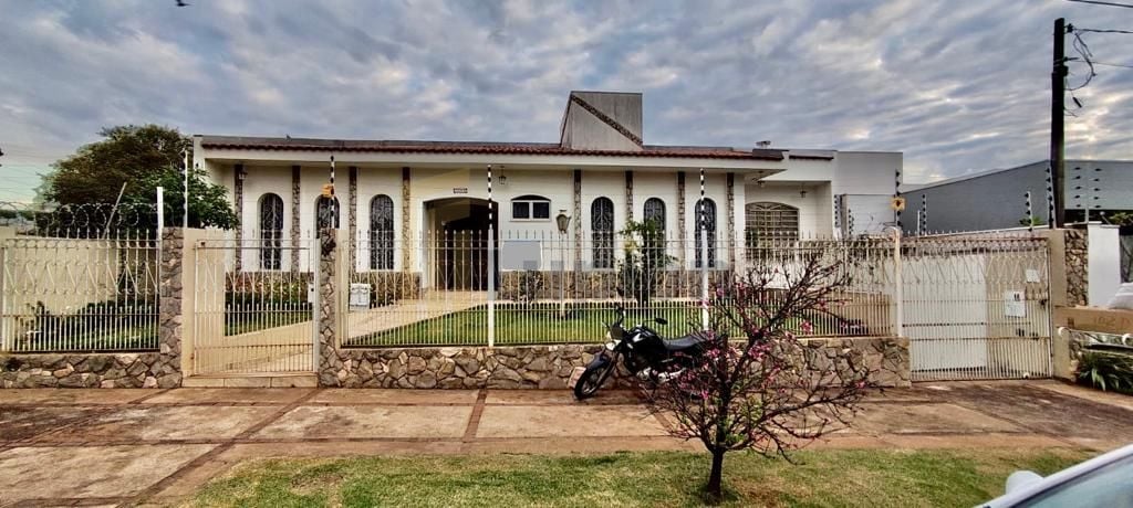 Casa com 4 dormitórios à venda, 440 m  por R  1.500.000,00 - Z...