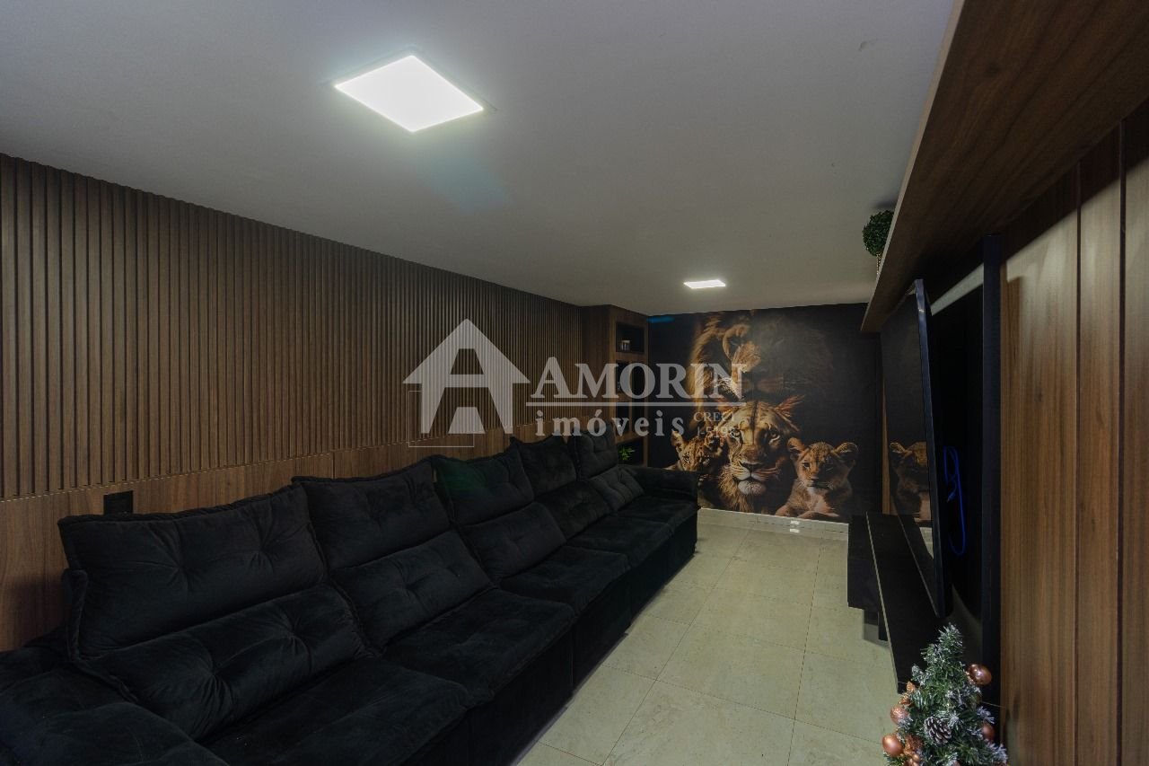 Sobrado com 5 dormitórios à venda, 265 m  por R  900.000,00 - ...
