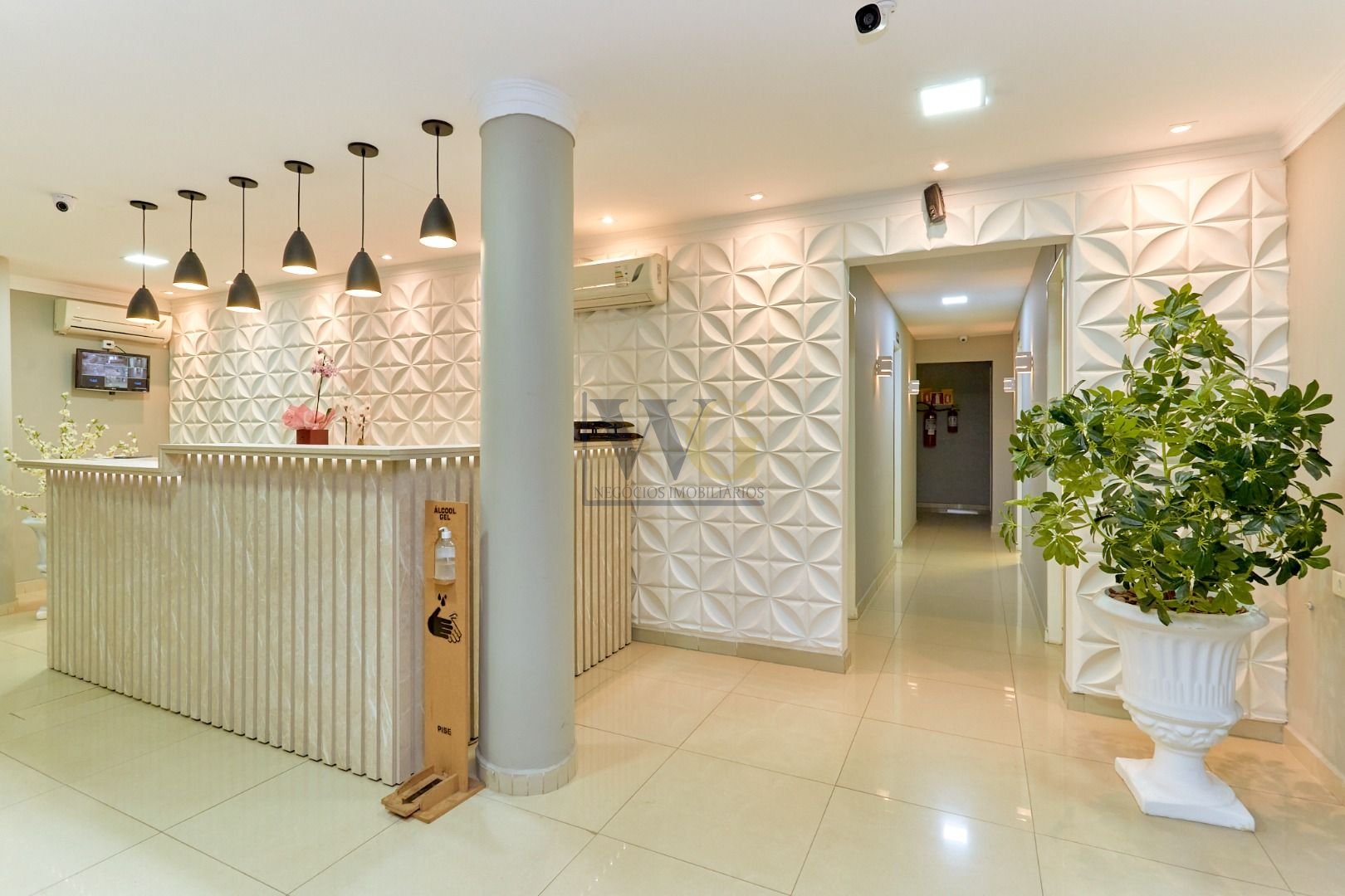 Prédio Comercial de Prestígio no Coração de Curitiba  850 m 