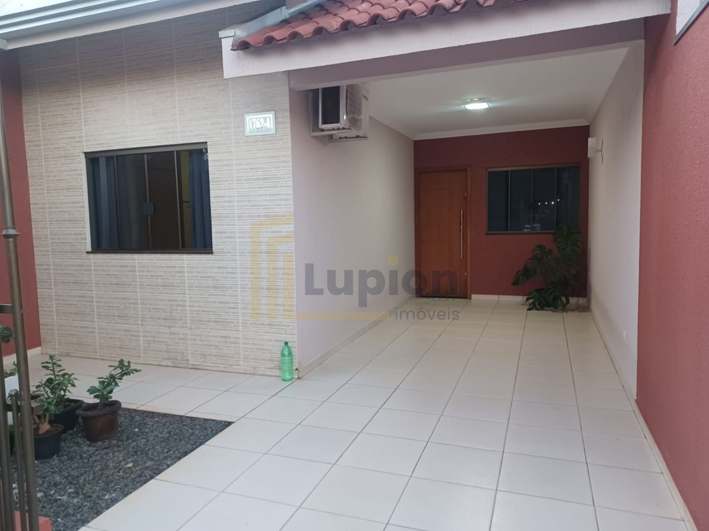 Casa com 3 dormitórios à venda, 120 m² por R$ 470.000,00 - Jar...