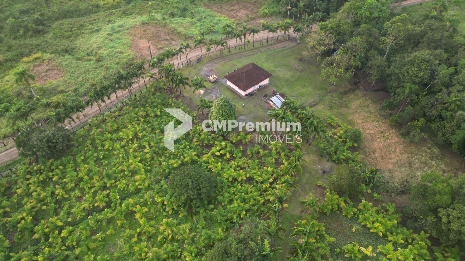 Área à venda, 331340 m  por R  2.650.000,00 - Serra Negra  - G...