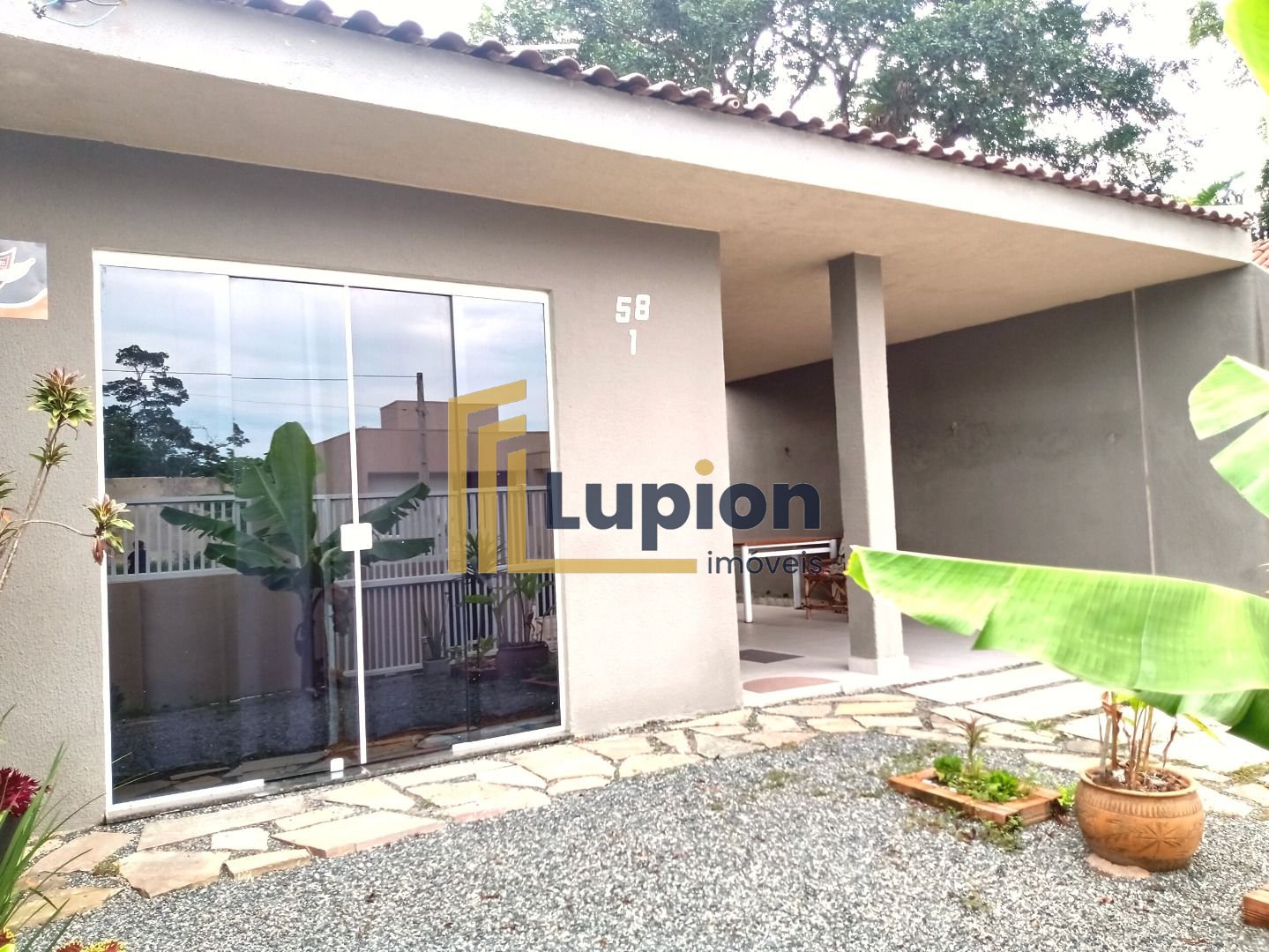 Casa com 3 dormitórios à venda, 90 m  por R  395.000,00 - Itap...